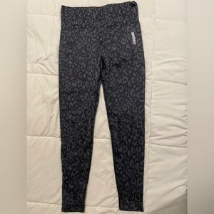 Medium Gymshark adapt animal print seamless leggings in black